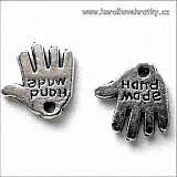 Přívěšek kovový ruka s nápisem 12x13mm (balení 20 ks) platina