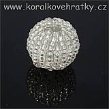 Korálek obšitý korálky, barva čirá stříbro, cca. 18mm