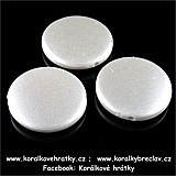 Korálky, plast, 20 mm, barva bílá metalická (balení 40 ks)