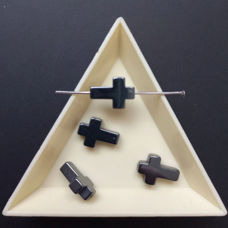 HEMATIT- kříž větší , 10x14mm, minerální korálky / balení 10 ks