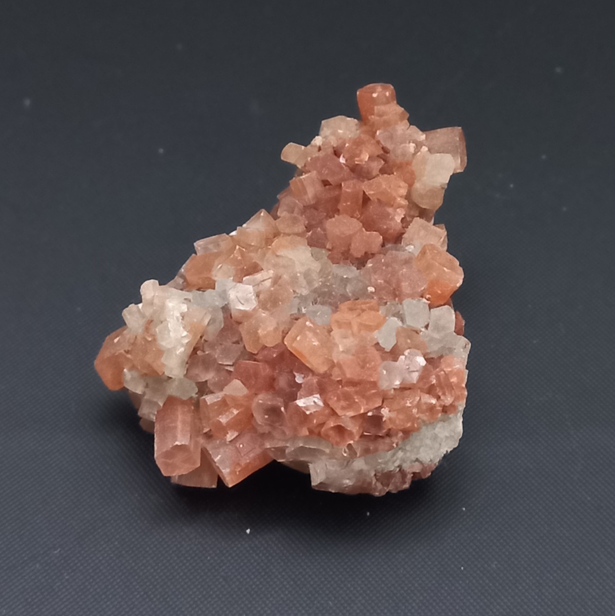 Aragonit cca 4x3cm (2)