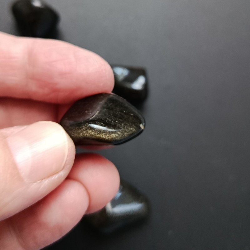  OBSIDIÁN ZLATÝ, tromlovaný ( balení cca 50 g ) 