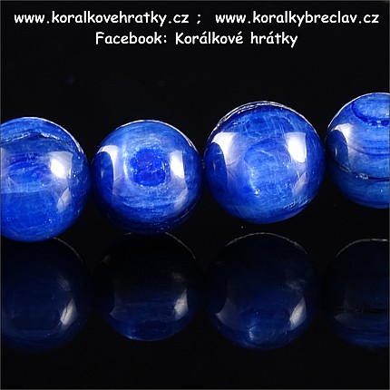 Minerální korálky, 8 mm, Kyanit / balení 3 ks 