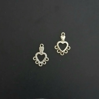 Ramínko srdce s 5 očky, cca 20x13 mm, barva platina / balení 22 ks
