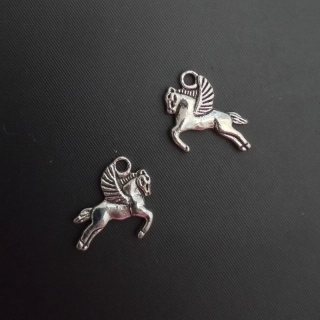 Přívěšek PEGAS ( okřídlený kůň )18x15mm, barva platina (balení 10 ks)