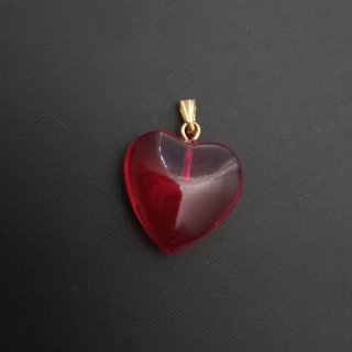 Přívěšek skleněné srdce se šlupnou 22x20x7 mm, balení  2 ks