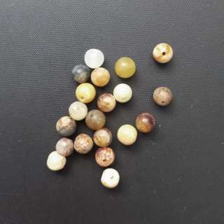 Minerální korálky, 5,5-6 mm, Jadeit (multi) MAT / balení 20 ks