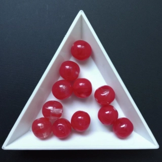 Korálek sklo 10 mm červený žíhaný / balení 39 ks 