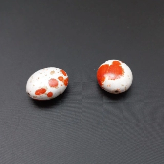 Korálek plastový DALMATIN oválek 20x25 mm barva červená / balení 10 ks