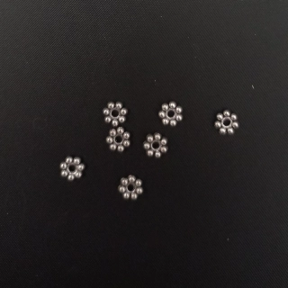 Mezikus kytička cca 4 mm, barva platina / balení 200 ks
