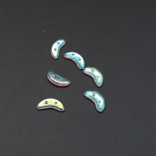 Korálek sklo, dvojdírkový,  Crescent 3x10 mm čirý s AB efektem, 3 g / min. objednávka  9 g