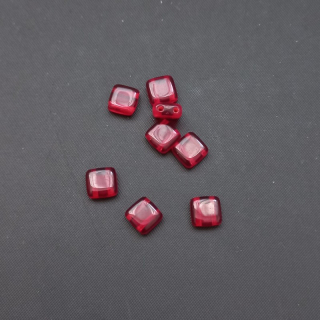 Korálek sklo, dvoudírkový, TILA 6x6mm, čirá čeravená / balení 40 ks 