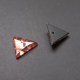Trojúhelník, sklo, 22x20mm, broušený, barva fialová český výrobce