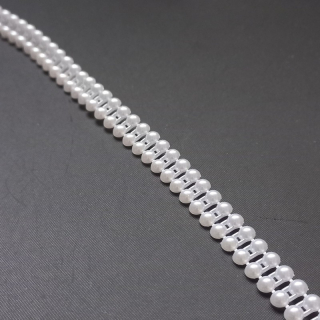 Borta bižuterní plastová dvouřadé půlperle cca 4 mm, bílá / balení 1,8m