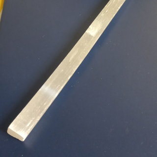 Selenit surový cca 25 cm tyč