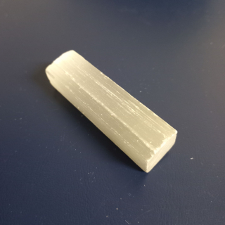 Selenit hranol  cca 6 cm 