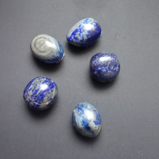 LAPIS LAZULI tromlovaný valounek cca 24g